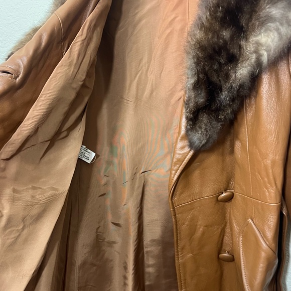 Vintage 70’s Cognac Leather Trench Coat Short Fur Collar Size 14 - Picture 12 of 15